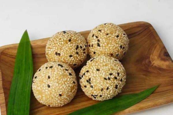 10 Jajanan Pasar yang Tidak Mudah Basi, Ada yang Bertahan sampai 3 Bulan 10 Jajanan Pasar yang Tidak Mudah Basi, Ada yang Bertahan sampai 3 Bulan