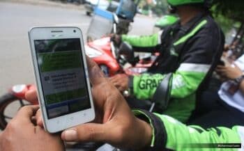 3 Dampak dan Sanksi Rating Driver Ojol Jika Diberi Bintang 1, Traveler Perlu Tahu! 3 Dampak dan Sanksi Rating Driver Ojol Jika Diberi Bintang 1, Traveler Perlu Tahu!