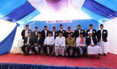 Pemimpin Umum dan Dua Walikota Makassar Hadiri Pernikahan Mubarak di Ponpes Al Bayan
