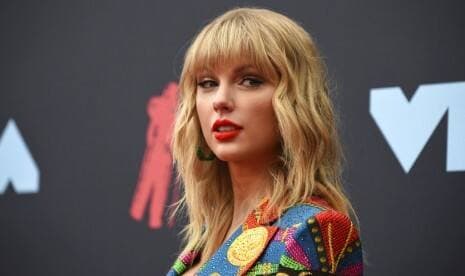 Taylor Swift Rilis Single Terbaru Berjudul Carolina
