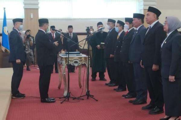 Andi Sudirman Sulaiman Lantik Tujuh Pejabat Pemprov Sulsel Andi Sudirman Sulaiman Lantik Tujuh Pejabat Pemprov Sulsel