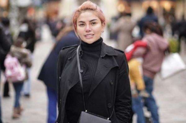 Nikita Mirzani Diberondong 40 Pertanyaan soal Rumahnya Didatangi Polisi Nikita Mirzani Diberondong 40 Pertanyaan soal Rumahnya Didatangi Polisi