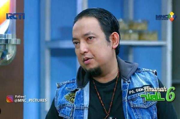 Link Live Streaming Amanah Wali 6, 28 Juni 2022: Dapat Teror dari Preman Kejam, Apoy Justru Larang Yanti Pulang Kampung Link Live Streaming Amanah Wali 6, 28 Juni 2022: Dapat Teror dari Preman Kejam, Apoy Justru Larang Yanti Pulang Kampung