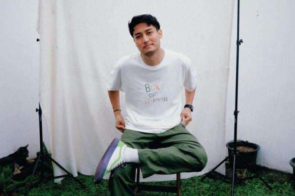 Lirik Lagu Langit Favorit dan Chord Gitar, Dipopulerkan oleh Luthfi Aulia Lirik Lagu Langit Favorit dan Chord Gitar, Dipopulerkan oleh Luthfi Aulia