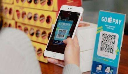 Simak di Sini Cara Isi Saldo Gopay Melalui Mobile Banking, Gampang Banget! Simak di Sini Cara Isi Saldo Gopay Melalui Mobile Banking, Gampang Banget!