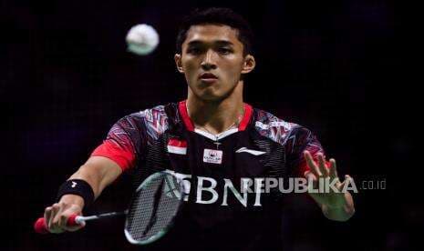 Kalahkan Nishimoto, Jonatan Menuju Perempat Final Malaysia Open