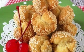 10 Oleh-Oleh Khas Nganjuk yang Paling Populer, Kerupuk Upil hingga Batik 10 Oleh-Oleh Khas Nganjuk yang Paling Populer, Kerupuk Upil hingga Batik