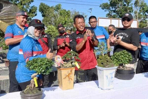 Komunitas Bonsai Insen Mulang Meriahkan Kontes Bonsai HUT Bhayangkara 76
