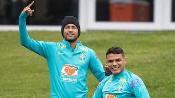 PSG Siap Melepas, Thiago Silva Desak Neymar Gabung Chelsea