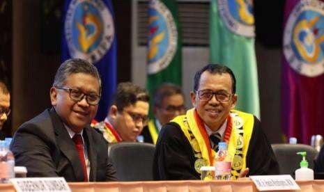 Di Wisuda ke-127, Rektor UNP Ungkap Tantangan Kaum Muda Terdidik Indonesia