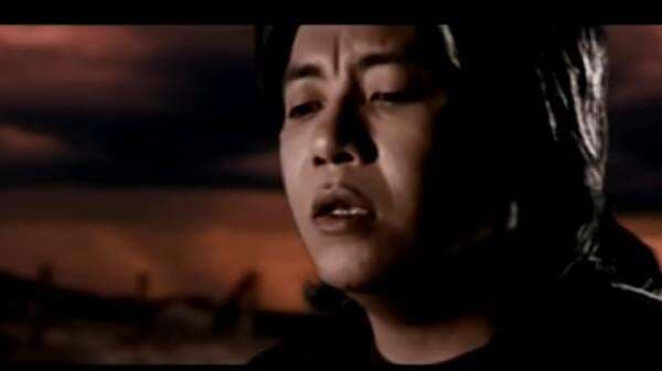 Chord Gitar dan Lirik Lagu Cinta Terakhir - Ari Lasso: Usai Sudah Segala Penantian Panjangku Chord Gitar dan Lirik Lagu Cinta Terakhir - Ari Lasso: Usai Sudah Segala Penantian Panjangku