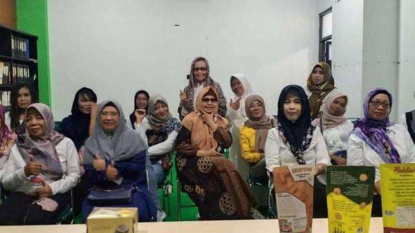 Janda-janda Mamah Hebat di Kabupaten Tegal Tak Mau Dipandang Sebelah Mata Janda-janda Mamah Hebat di Kabupaten Tegal Tak Mau Dipandang Sebelah Mata