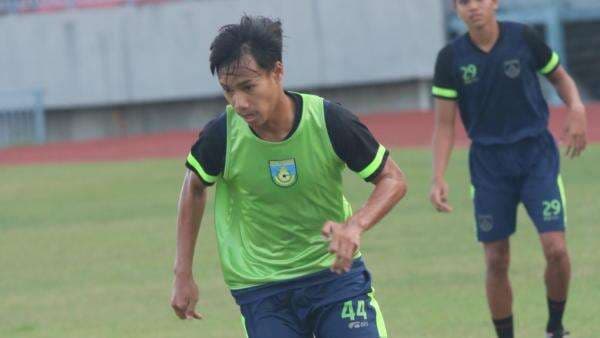 Pemain Pinjaman dari Persebaya Langsung Klop dengan Gresik United Pemain Pinjaman dari Persebaya Langsung Klop dengan Gresik United