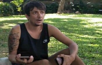 4 Kisah Bule Menggelandang di Indonesia, Ada yang Dideportasi 4 Kisah Bule Menggelandang di Indonesia, Ada yang Dideportasi