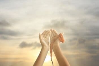 Doa Tolak Bala agar Terhindar dari Bahaya dan Dilindungi Allah Ta`ala Doa Tolak Bala agar Terhindar dari Bahaya dan Dilindungi Allah Ta`ala