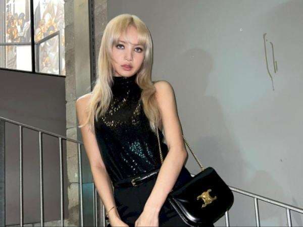 Singgung Warna Kulit, Fans Lisa BLACKPINK Desak Majalah Musik Korea Ini Minta Maaf Singgung Warna Kulit, Fans Lisa BLACKPINK Desak Majalah Musik Korea Ini Minta Maaf