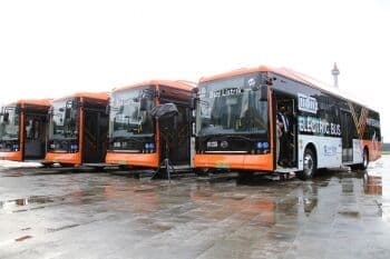 Serunya Naik Bus Listrik dan Mikrotrans, Transportasi Umum yang Terintegrasi lewat Jaklingko Serunya Naik Bus Listrik dan Mikrotrans, Transportasi Umum yang Terintegrasi lewat Jaklingko