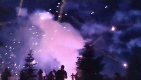 Perayaan Hari Bastille Berakhir Tragis, Kakak Adik Tewas Dihantam Kembang Api Perayaan Hari Bastille Berakhir Tragis, Kakak Adik Tewas Dihantam Kembang Api