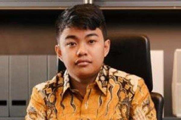 Baru Berusia 21 Tahun Johny Saputra Sudah Jadi Komisaris Utama, Segini Kekayaannya Baru Berusia 21 Tahun Johny Saputra Sudah Jadi Komisaris Utama, Segini Kekayaannya
