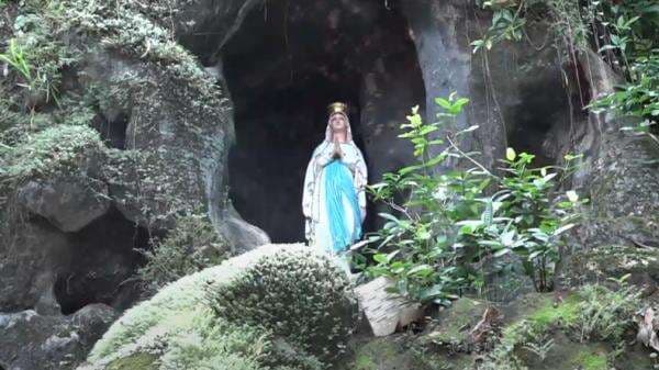 Gua Maria Fajar Mataram di Lampung Tengah yang Jadi Destinasi Wisata Religi Umat Katolik Gua Maria Fajar Mataram di Lampung Tengah yang Jadi Destinasi Wisata Religi Umat Katolik