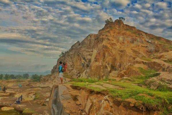Lihat Indahnya Bukit Balibe, Kawasan Penyangga KEK Mandalika Lihat Indahnya Bukit Balibe, Kawasan Penyangga KEK Mandalika