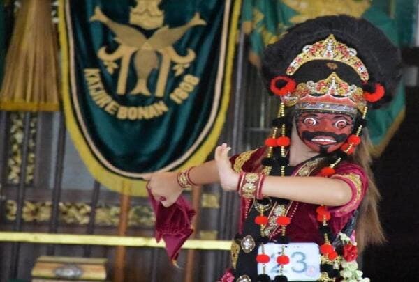 Tari Topeng yang Digigit Hanya Ada di Indonesia, Fadjar Satriadi: Orang Jadi Heran Tari Topeng yang Digigit Hanya Ada di Indonesia, Fadjar Satriadi: Orang Jadi Heran