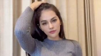 Mahesa Putri Aspri Hotman Paris Berbikini Merah di Kolam Renang, Netizen: Jangan Sampai Lepas Mahesa Putri Aspri Hotman Paris Berbikini Merah di Kolam Renang, Netizen: Jangan Sampai Lepas