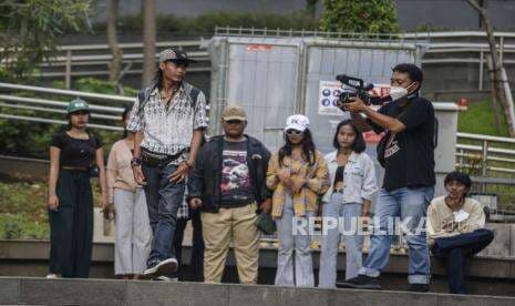 Akun IG Baim Wong Diserbu Tulisan Created by the Poor Stolen by the Rich Akun IG Baim Wong Diserbu Tulisan Created by the Poor Stolen by the Rich