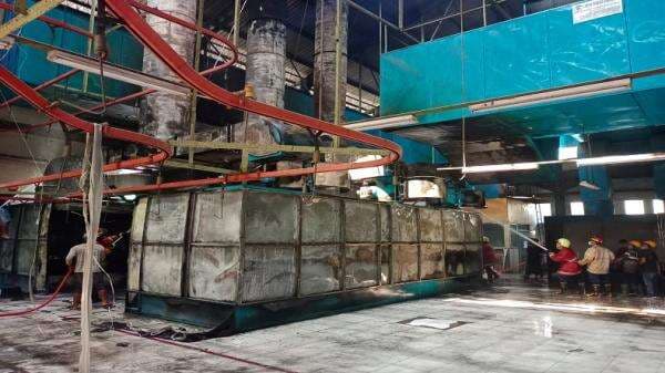 Kebakaran Landa Pabrik Furniture di Sukoharjo, Diduga dari Percikan Las Kebakaran Landa Pabrik Furniture di Sukoharjo, Diduga dari Percikan Las