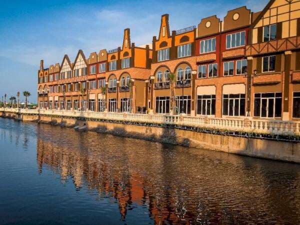 Viral! Kanal di Belanda "Pindah" ke Utara Jakarta, Langsung Jadi Spot Foto Selebgram Viral! Kanal di Belanda "Pindah" ke Utara Jakarta, Langsung Jadi Spot Foto Selebgram