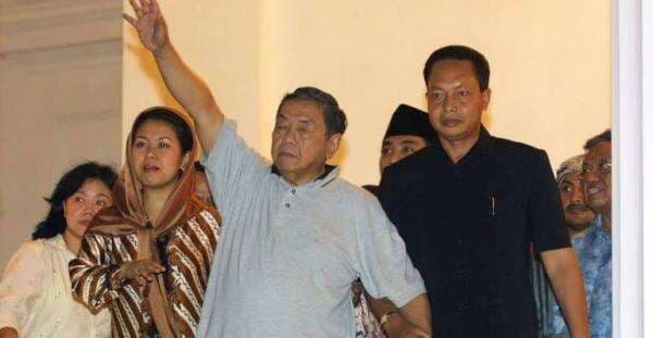 Cerita Surat Lurah Gambir Penyebab Gus Dur Tinggalkan Istana Cerita Surat Lurah Gambir Penyebab Gus Dur Tinggalkan Istana