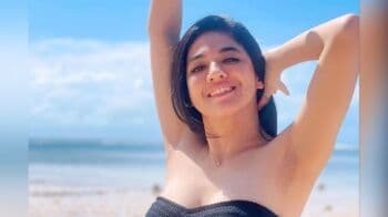 7 Potret Seksi DJ Una Pakai Outfit Cewek Mamba Bikin Pria Mabuk Kepayang 7 Potret Seksi DJ Una Pakai Outfit Cewek Mamba Bikin Pria Mabuk Kepayang