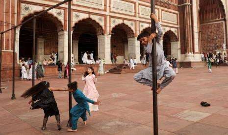 Keberadaan Anak-Anak di Masjid Kerap Picu Dilema, Bagaimana Sikap Kita?