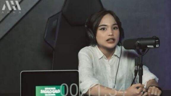 Bikin Geger, Viral Video Jeje Slebew Joget Vulgar di Tempat Umum, Netizen Miris: Setidaknya Kalau Gak Pintar Tau Etika Bikin Geger, Viral Video Jeje Slebew Joget Vulgar di Tempat Umum, Netizen Miris: Setidaknya Kalau Gak Pintar Tau Etika