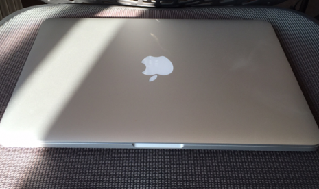 Apple Laporkan Penjualan Mac yang Lesu