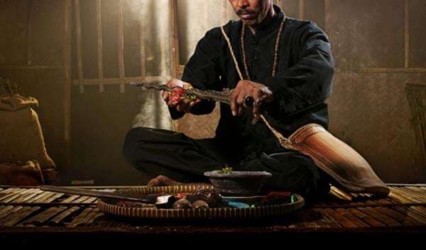 Ritual Malam 1 Suro Masyarakat Jawa yang Dianggap Sakral, Lakukan Tradisi Prihatin Ritual Malam 1 Suro Masyarakat Jawa yang Dianggap Sakral, Lakukan Tradisi Prihatin