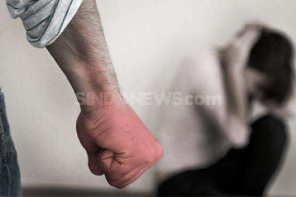 Buntut 8 Model Diperkosa Ramai-ramai saat Syuting, 67 Pria Ditangkap Buntut 8 Model Diperkosa Ramai-ramai saat Syuting, 67 Pria Ditangkap