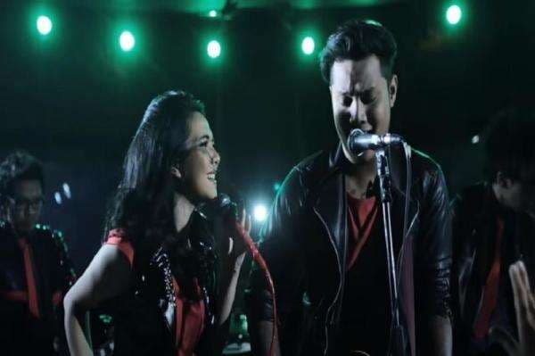 Lirik Lagu Seluruh Nafas Ini - Last Child feat Giselle dan Chord Gitar Lirik Lagu Seluruh Nafas Ini - Last Child feat Giselle dan Chord Gitar