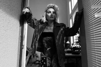 Agnez Mo Pamer Tato Baru, Melly Goeslaw: Sayangku <i>Keyen</i> Agnez Mo Pamer Tato Baru, Melly Goeslaw: Sayangku <i>Keyen</i>