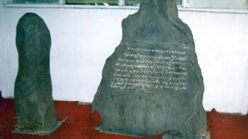 Misteri Lokasi Pakuan Pajajaran, Konon Diapit 3 Sungai Besar Misteri Lokasi Pakuan Pajajaran, Konon Diapit 3 Sungai Besar