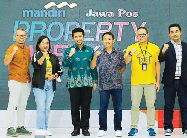 Surabaya, Sidoarjo, dan Gresik Menuju Megapolitan Polisentris Surabaya, Sidoarjo, dan Gresik Menuju Megapolitan Polisentris