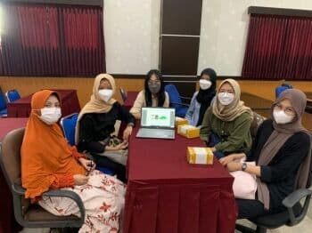 Inovasi Obat Kumur Mahasiswa FKG Unair Raih Pendanaan PKM Inovasi Obat Kumur Mahasiswa FKG Unair Raih Pendanaan PKM