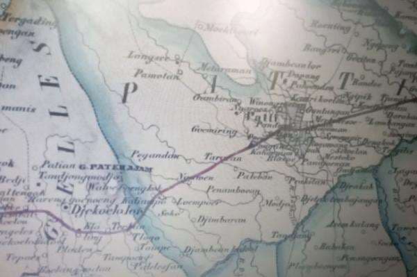 Kupas Tuntas Polemik HUT Pati, Boyongan Kuluk Kyai Kanigoro dan Keris Kyai Rambut Pinutung Kupas Tuntas Polemik HUT Pati, Boyongan Kuluk Kyai Kanigoro dan Keris Kyai Rambut Pinutung