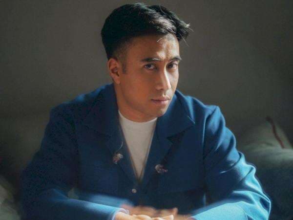 Vidi Aldiano Heran Namanya Trending Topic di Twitter, Netizen: The Real Social Butterfly Vidi Aldiano Heran Namanya Trending Topic di Twitter, Netizen: The Real Social Butterfly