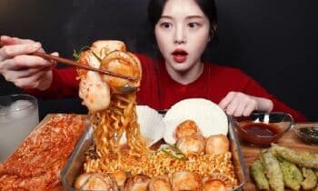 Mukbang Bikin Lupa Diri, Salah Satu Bahayanya Bisa Sebabkan Diabetes! Mukbang Bikin Lupa Diri, Salah Satu Bahayanya Bisa Sebabkan Diabetes!