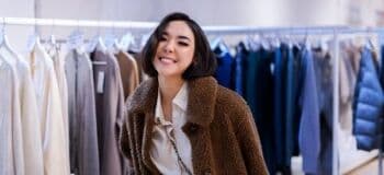 Potret Pesona Gisel Pakai Jaket Bulu Ramah Lingkungan, Modisnya <i>Effortless</i>! Potret Pesona Gisel Pakai Jaket Bulu Ramah Lingkungan, Modisnya <i>Effortless</i>!