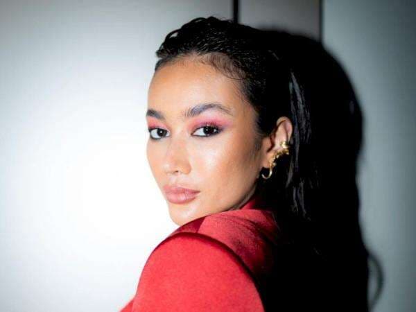 Perubahan Wajah dan Tampilan Ratu Felisha Main di Pengabdi Setan 2 Jadi Sorotan Perubahan Wajah dan Tampilan Ratu Felisha Main di Pengabdi Setan 2 Jadi Sorotan