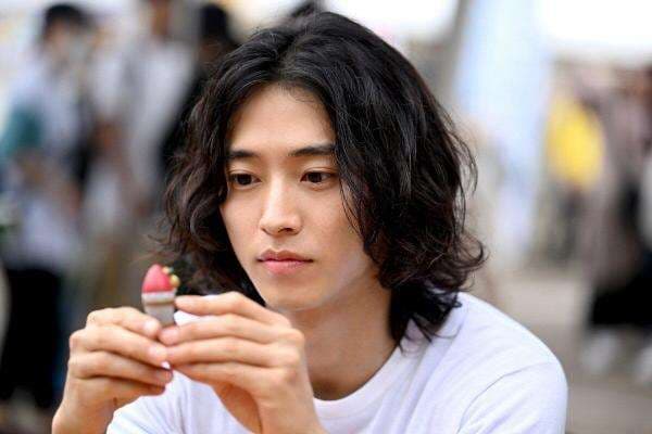 Biodata dan Profil Lengkap Kento Yamazaki, Aktor Tampan Asal Jepang yang Segera Menikah Biodata dan Profil Lengkap Kento Yamazaki, Aktor Tampan Asal Jepang yang Segera Menikah