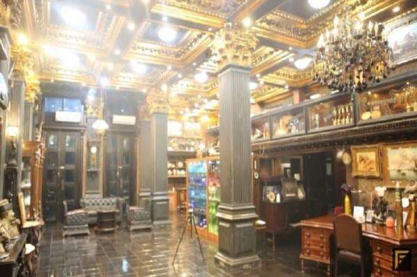 5 Artis Kolektor Barang Antik dan Kuno, Ada yang Berusia Ratusan Tahun 5 Artis Kolektor Barang Antik dan Kuno, Ada yang Berusia Ratusan Tahun