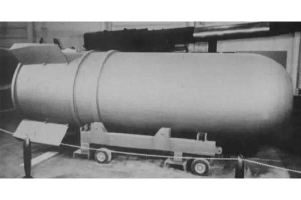 7 Bom Mengerikan Negara Super Power, Nomer 6 Mampu Hancurkan Sepertiga Daratan Jakarta 7 Bom Mengerikan Negara Super Power, Nomer 6 Mampu Hancurkan Sepertiga Daratan Jakarta